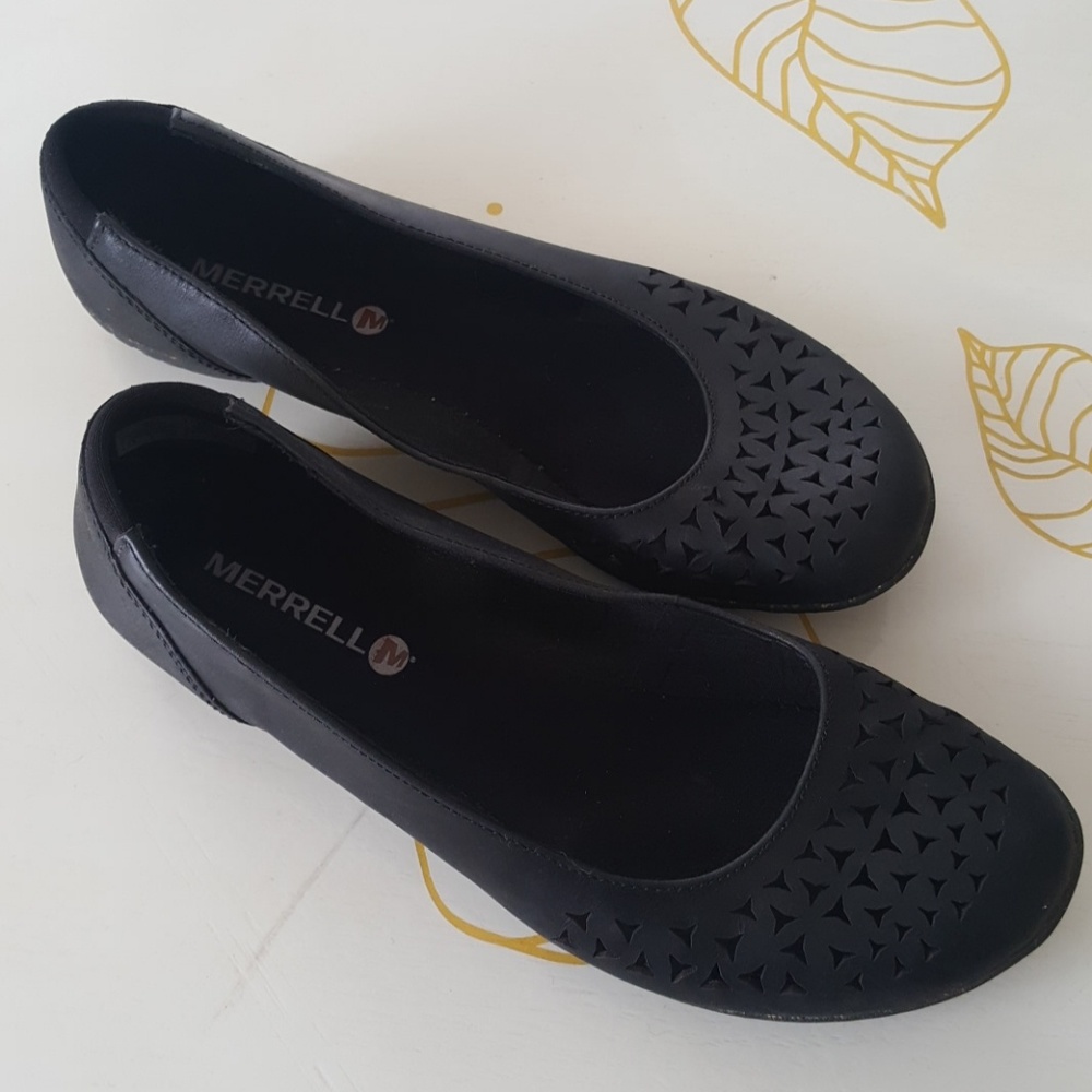 Merrell slip on flat
